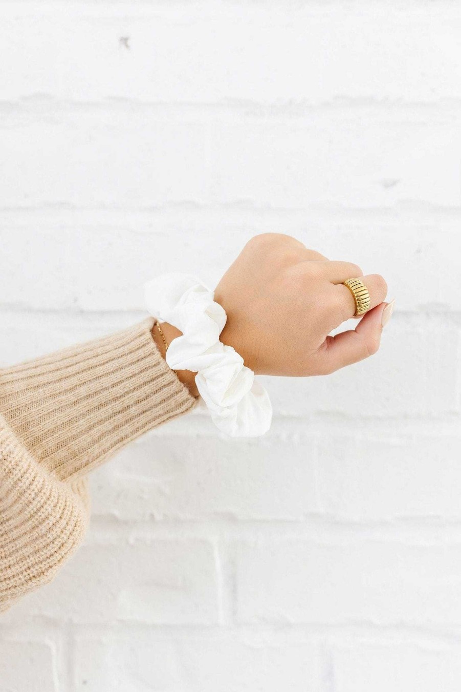 All Hair ANDI | Bright White Oversized Athletic Scrunchie