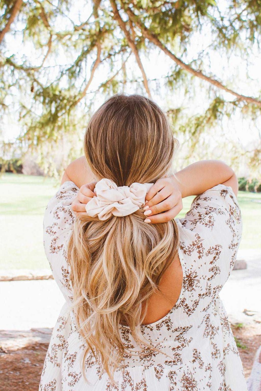 All Hair ANDI | Oat Milk Jumbo Scrunchie