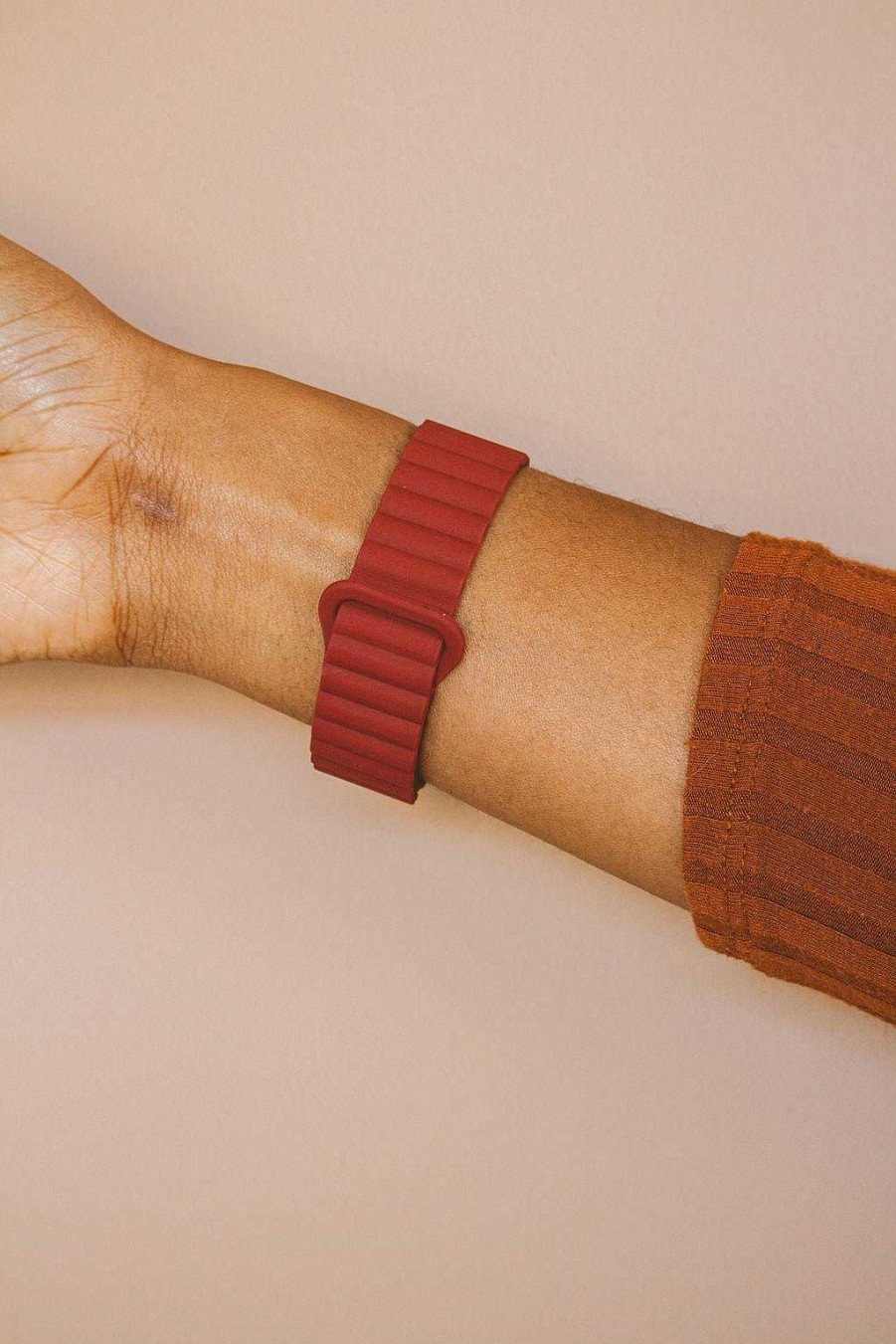 Watch Bands ANDI | Deep Red Magnetic Loop Watch Band