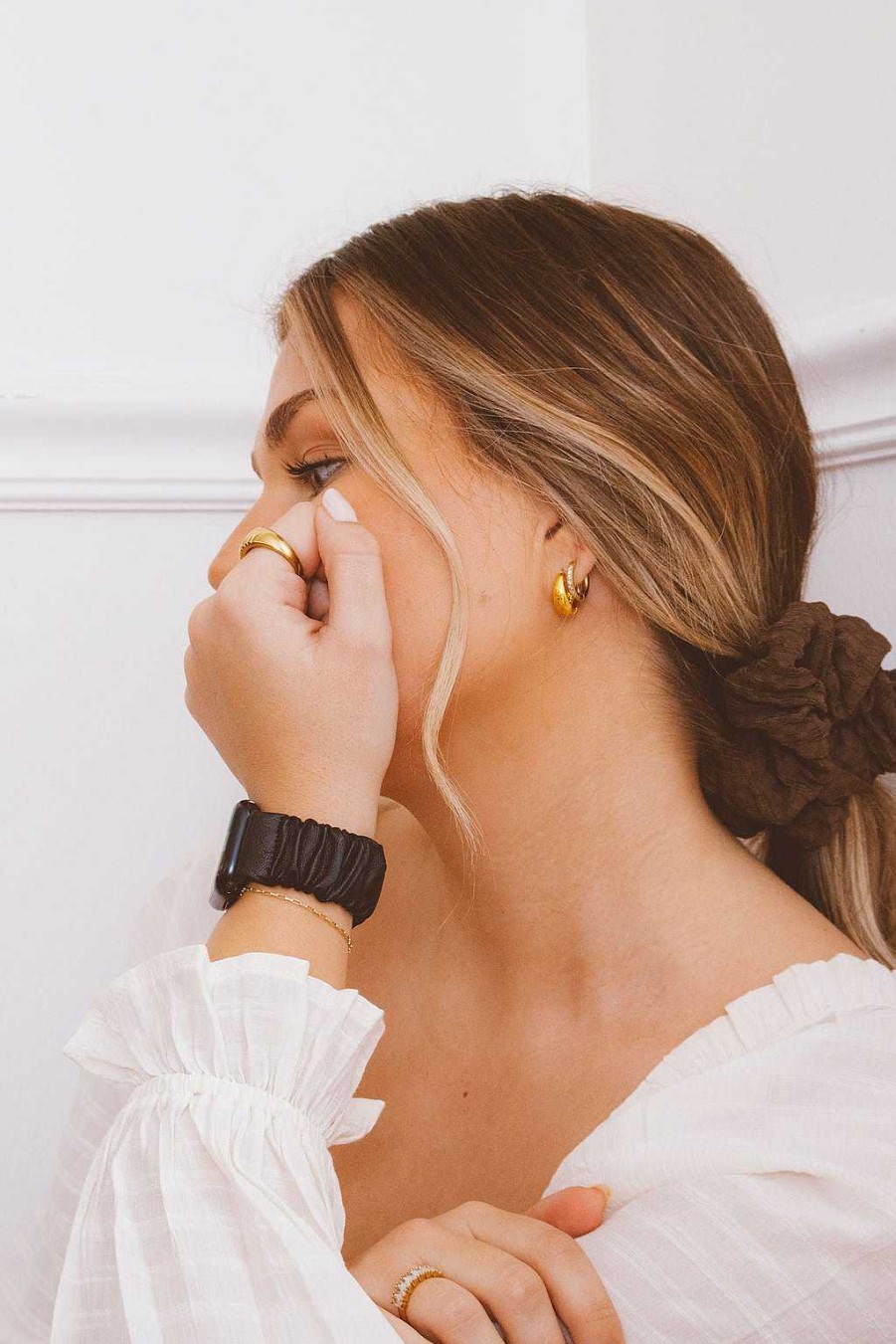 Watch Bands ANDI | Black Leather Scrunchie Band Compatible With Apple Watch