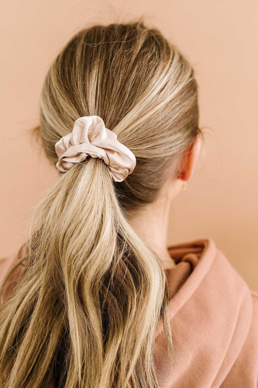 All Hair ANDI | Latte Satin Scrunchie