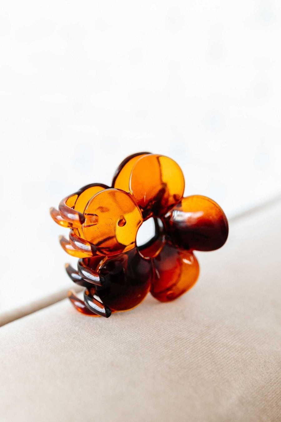 Claw Clips ANDI | Cutie Flower In Amber Claw Clip